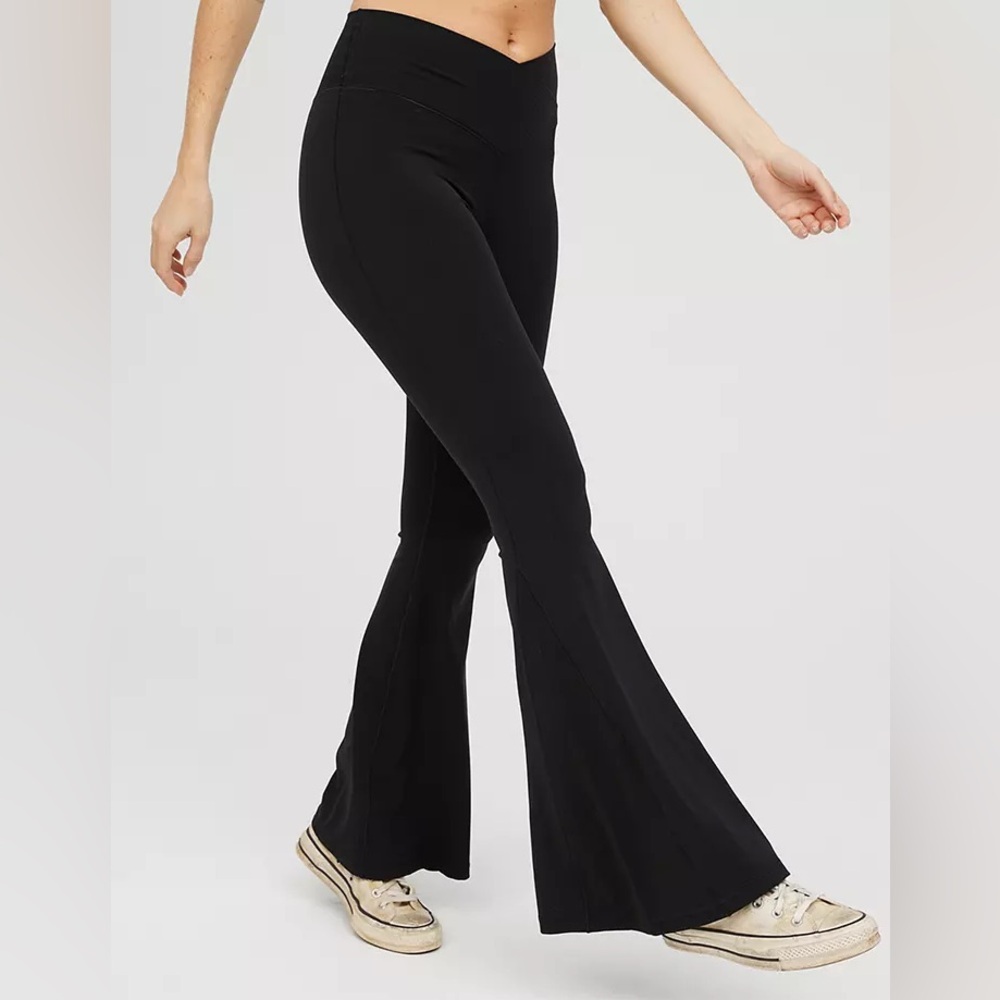 Aerie Offline Crossover Flair Leggings